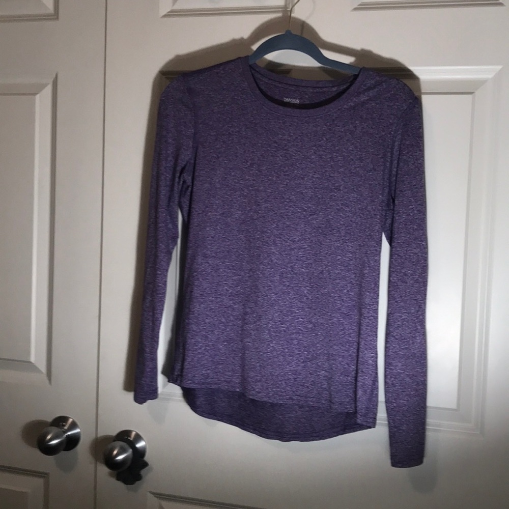 Long sleeve workout shirt